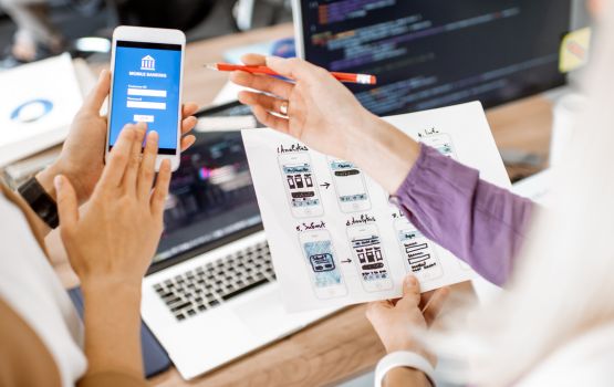 Que choisir entre une web app et une application mobile ?